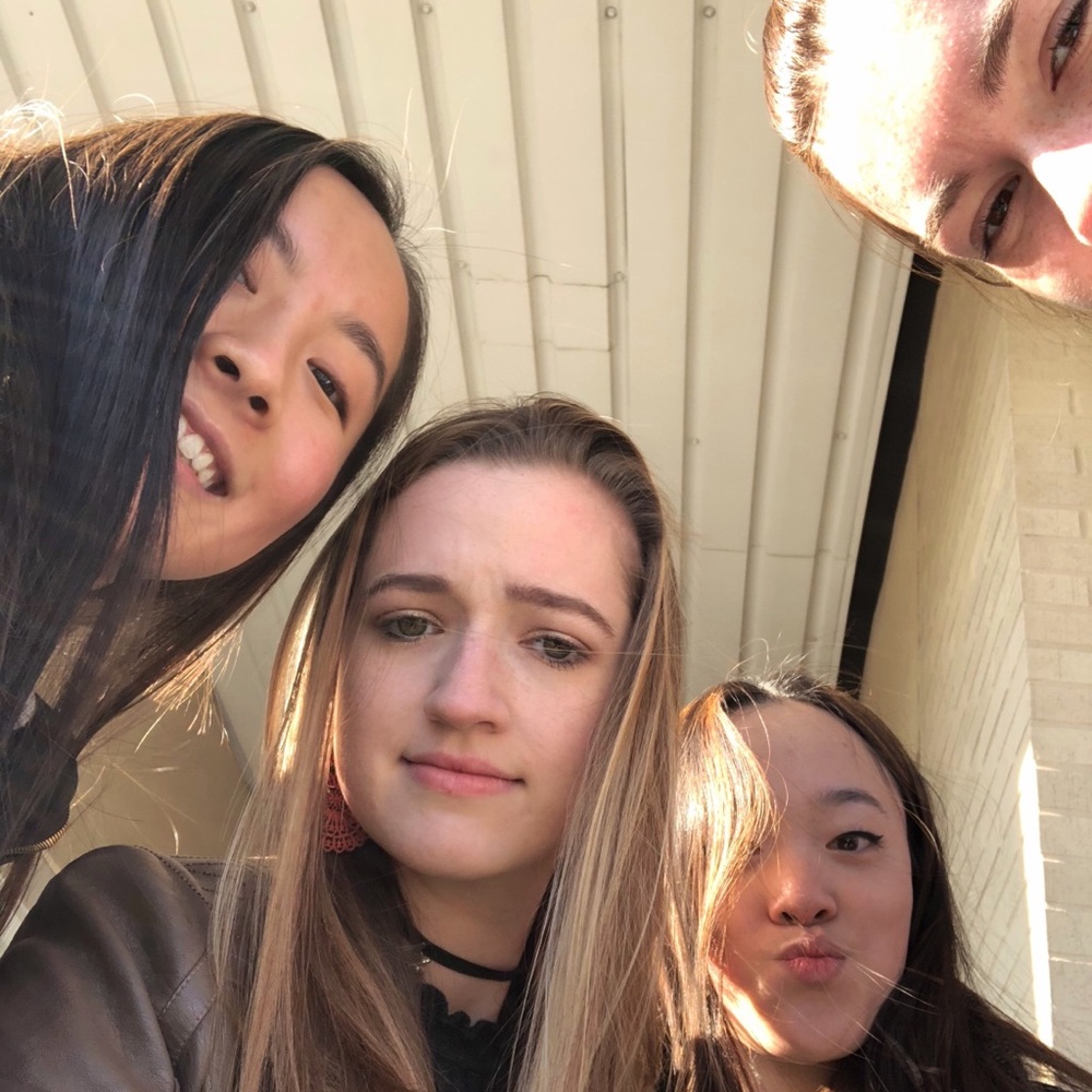 Meet your Posher, Helen